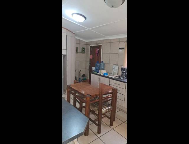 4 BEDROOM HOUSE FOR SALE IN MEYERHOF